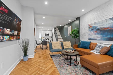 Spacious 3BR Near Art Museum | Patio | Gameroom
