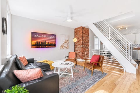 We'd LOVE for you to stay with us in Philly!