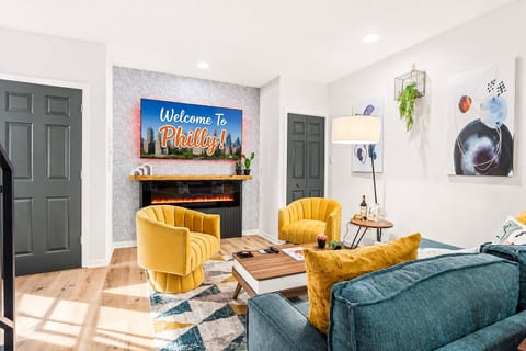 We'd LOVE for you to stay with us in Philly!