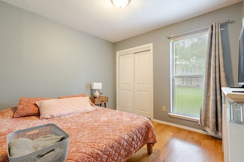 Shared space-North Austin/Domain area image 4