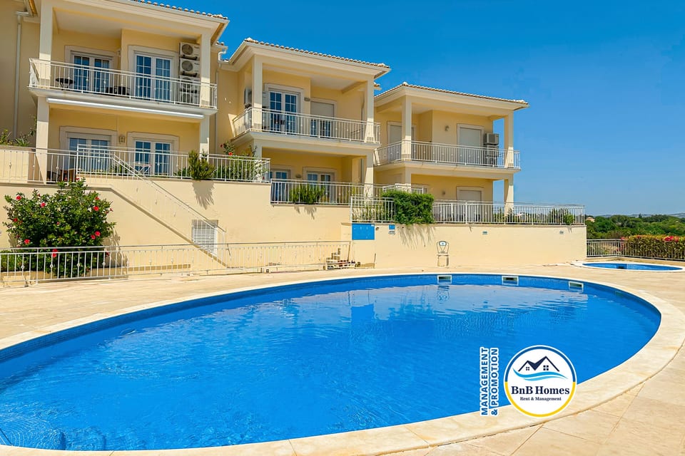 BnB Homes 3-bedroom Townhouse, 2 pools & terraces - Albufeira