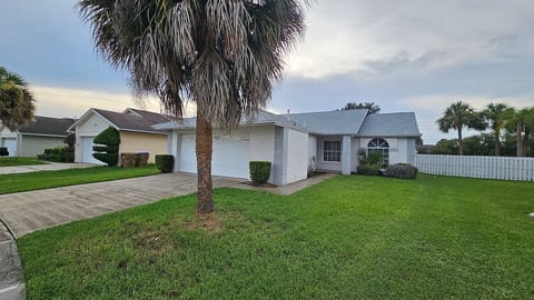 3BR Pool Home | 10 Min to Disney | Sleeps 10 image 2