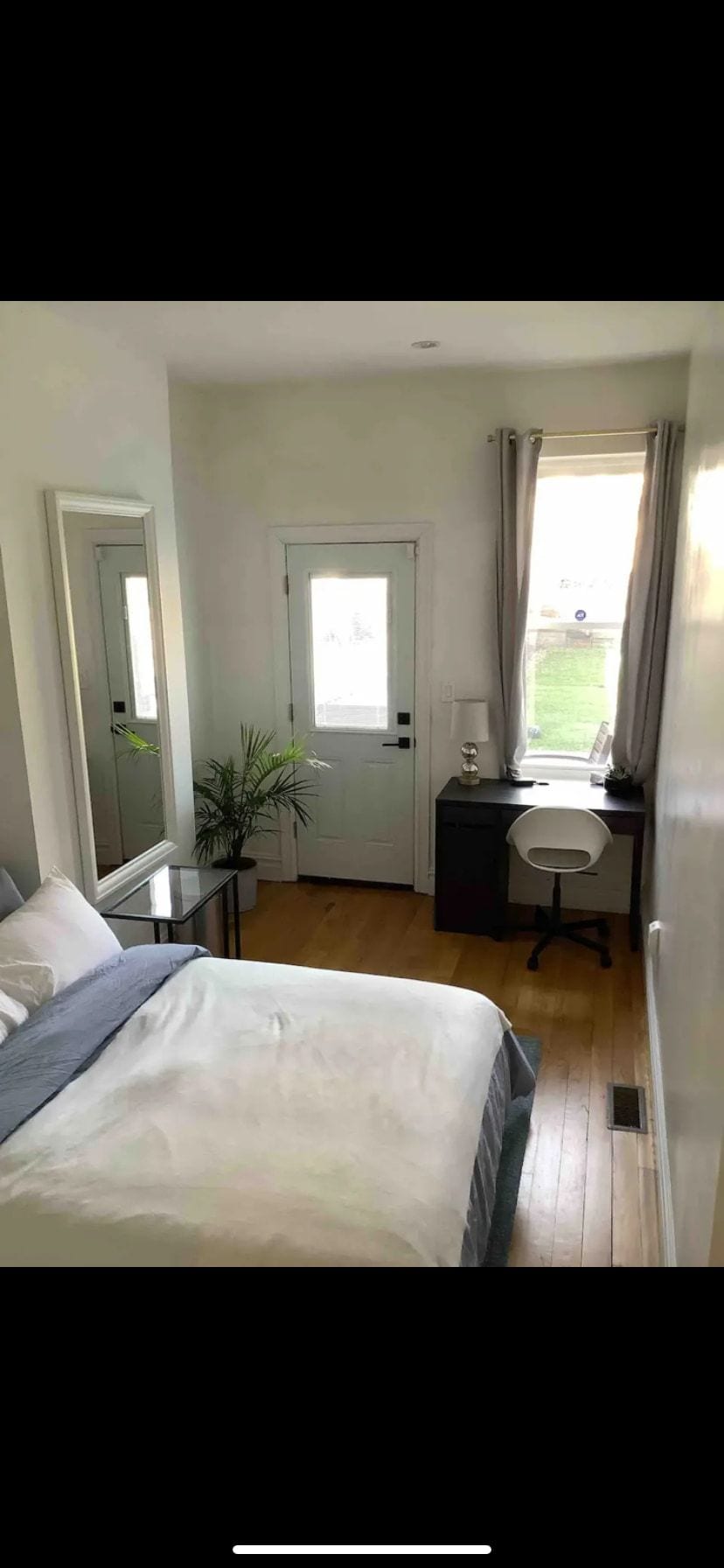 Bright cozy room in Brooklyn