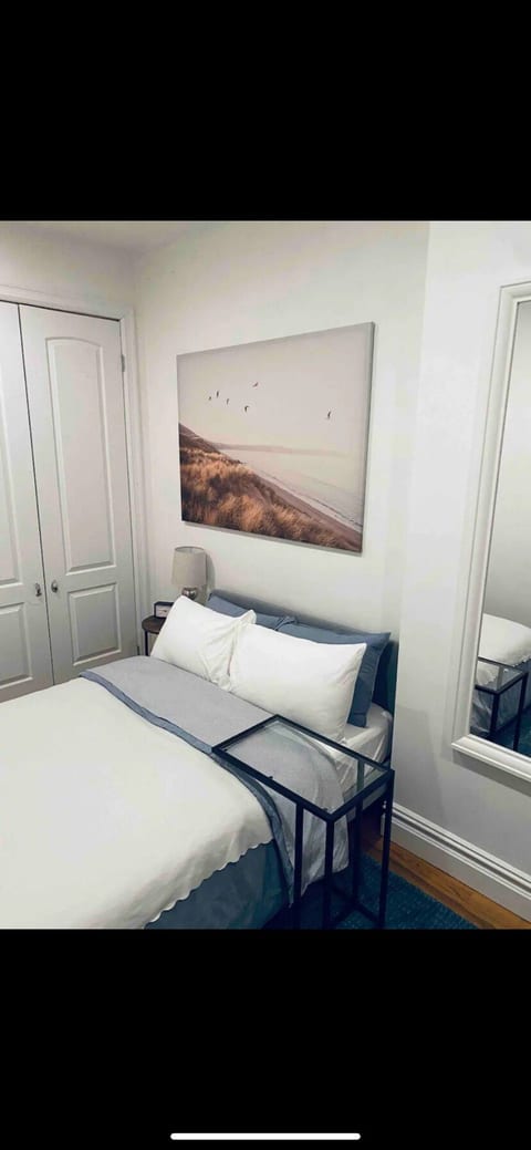 Bright cozy room in Brooklyn