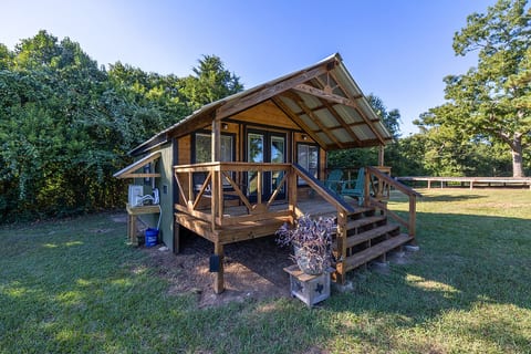 Alzeda Cabin at Khushatta Hills Ranch