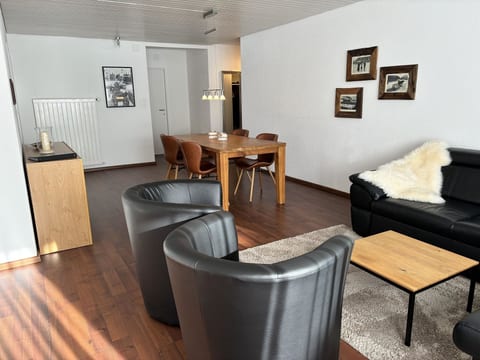 Chesa Plonta Appartement/Fewo, Dusche oder Bad, WC 3½-Zimmerwohnung