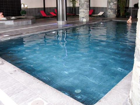 Pool Indoor