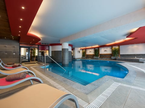 Pool Indoor