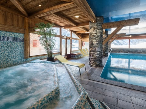 Pool Indoor
