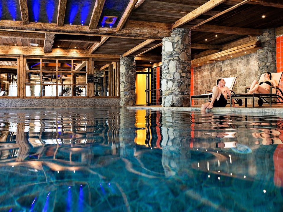 Pool Indoor