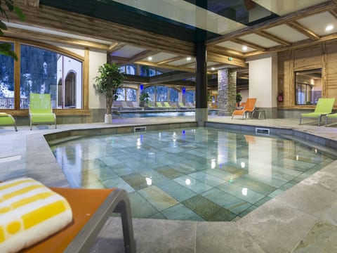 Pool Indoor