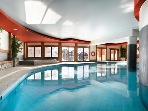 Pool Indoor