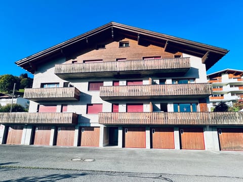 Haus Steinbock (CharmingStay). 3.5-Zimmerwohnung 2OG