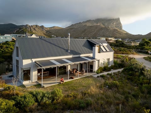 The Dunes - Hot tub, Spacious rooms, Sleeps 10 image 1