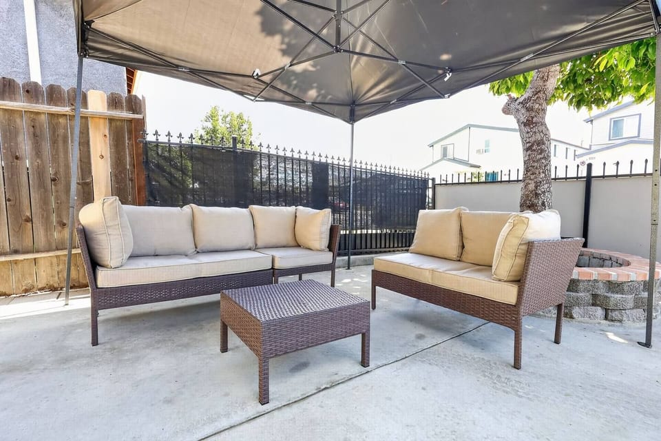 Patio in front