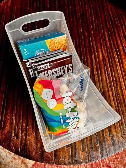 S’mores kit ready to enjoy—a cozy, guest-friendly welcome treat