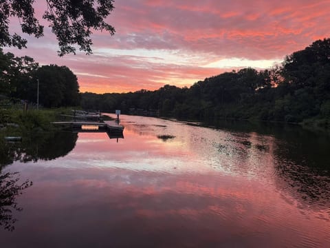 Waterfront on the Tippecanoe River / Lake Freeman