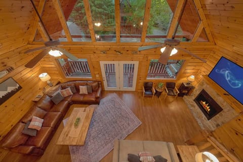 Your Pigeon Forge escape — no service fees