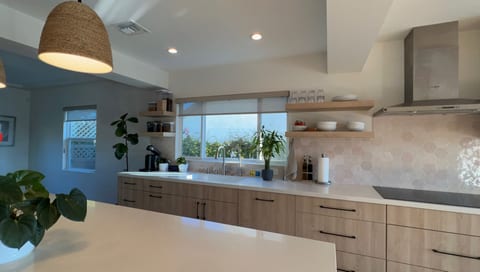 Panoramic LA View Retreat with Private Pool