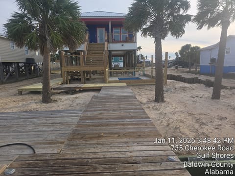 Bay side view of house