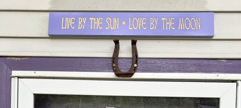 Mother Moon Cottage - Lakefront