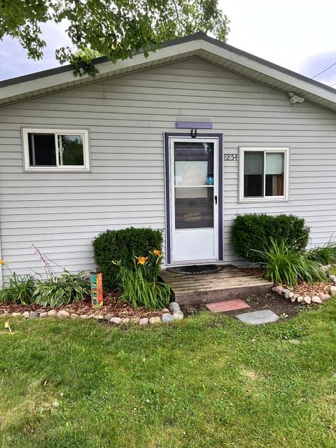 Mother Moon Cottage - Lakefront