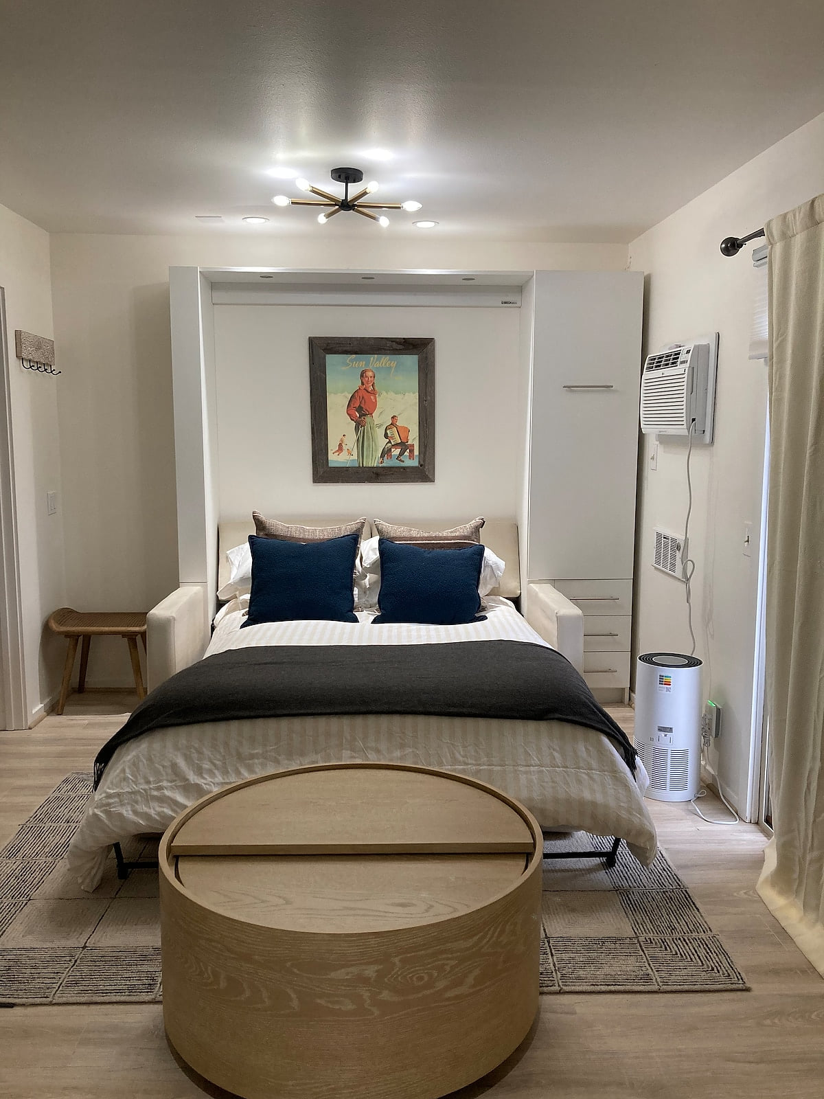 Wildwood Condo. Walk to town/ close to ski