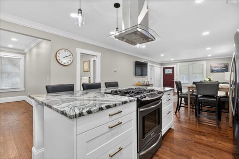 Heart of downtown Oxford. Newly remodeled 4BR/2BA. image 5