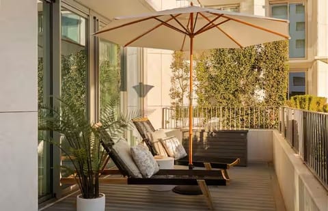 beachfront bliss & breeze