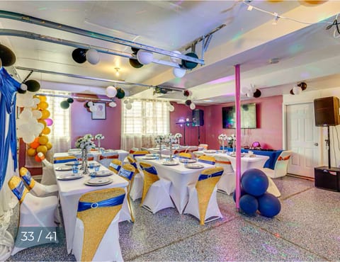 Spacious 6-Bedroom with Jacuzzi, Party Hall & GYM.