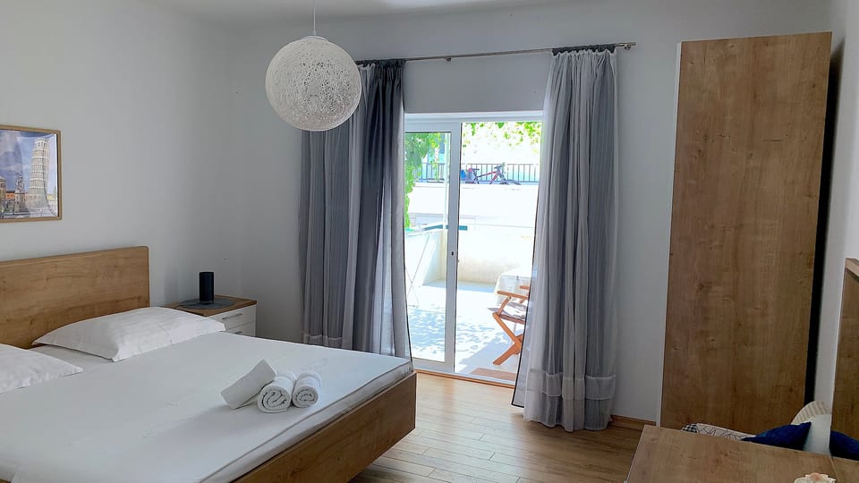 Apartments and Room Milena - Unit 376455-13 - Drašnice