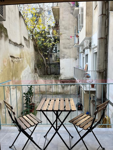 Cosy & comfortable apartment in Athens' center image 4