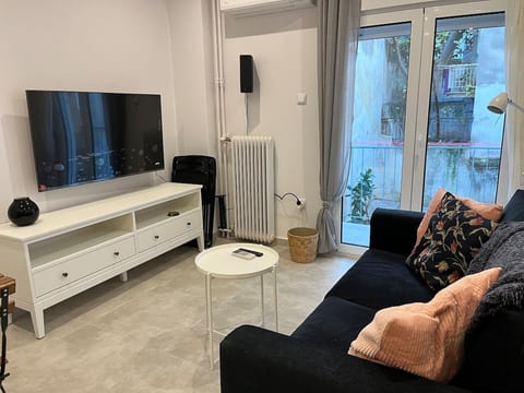 Cosy & comfortable apartment in Athens' center image 1