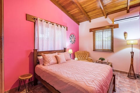 Full bed in Rose Room