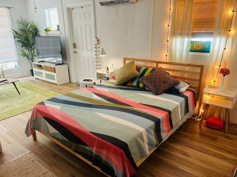 The Cozy Cottage image 2