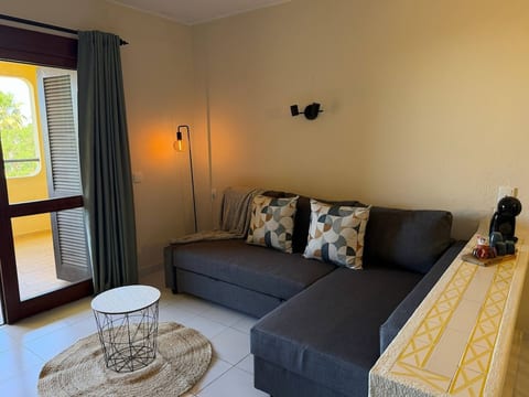 Authentic apartment, 2 lovely private balconies