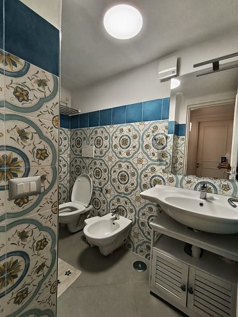 La Romantique – Relaxing, centrally located B&B in Anacapri image 5