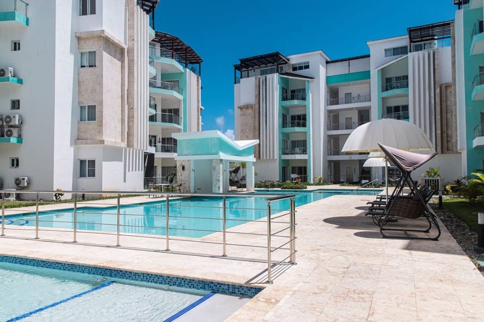 Cozy 1BR • 1 Min Walk to Beach • Pool + BBQ Area - Punta Cana