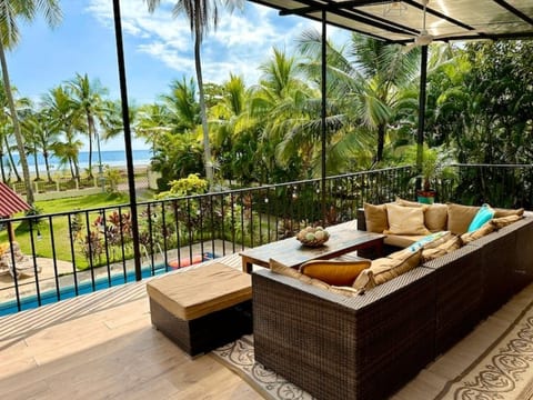 Villa CocoSol - Oceanfront Oasis