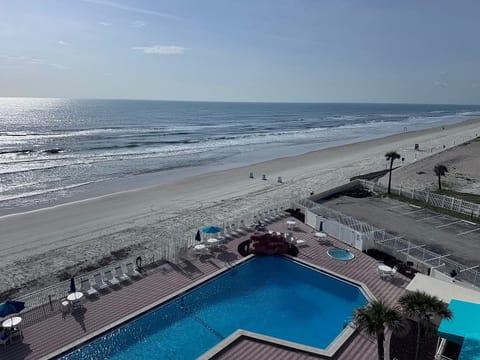 Ocean, Foodie scene & Fun