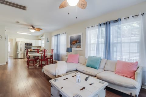Charming Gulfport Retreat - Near Beach!