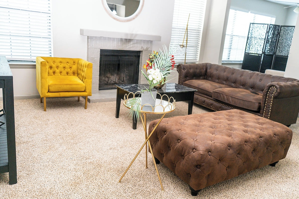 1 Min from Bridge Street/2Bdr2Bath
