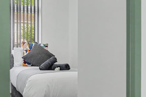 Heathrow Airport – Modern One-Bedroom Apartment