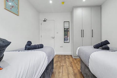Heathrow Airport – Modern One-Bedroom Apartment