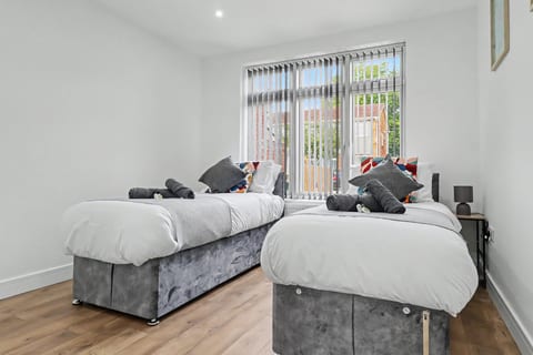 Heathrow Airport – Modern One-Bedroom Apartment
