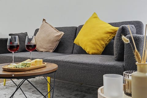 Heathrow Airport – Two-Bedroom Executive Apartment