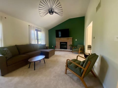 Large living room, comfortably seats 10 -12 people.