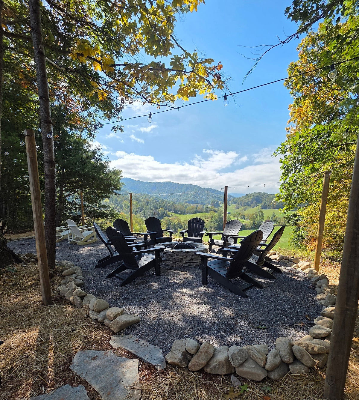Mountain Retreat 23 – Dog-Friendly Blue Ridge Home