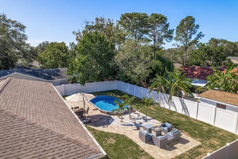 Sit back and enjoy this beautiful coastal home where u can relax and enjoy what Florida can offer.