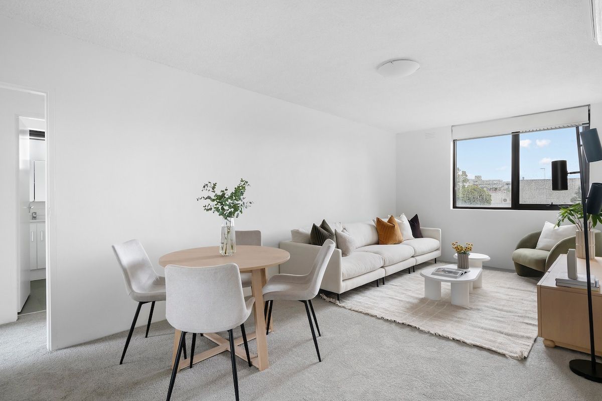 Brunswick 2-Bed Pad | Walk to Lygon & Trams